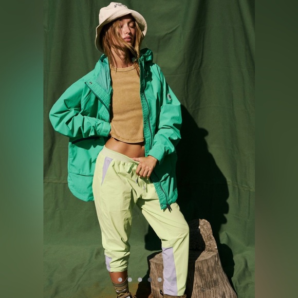 Free People Singin Singing in the Rain Jacket Waterproof Small New - Picture 3 of 8